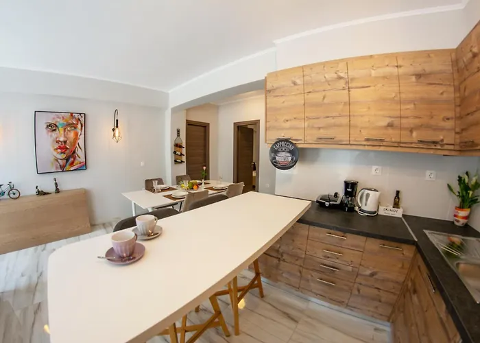 Corfu Dream Holidays 公寓 Kouramaditika